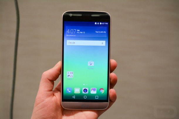 lg-g5-in-hand-7